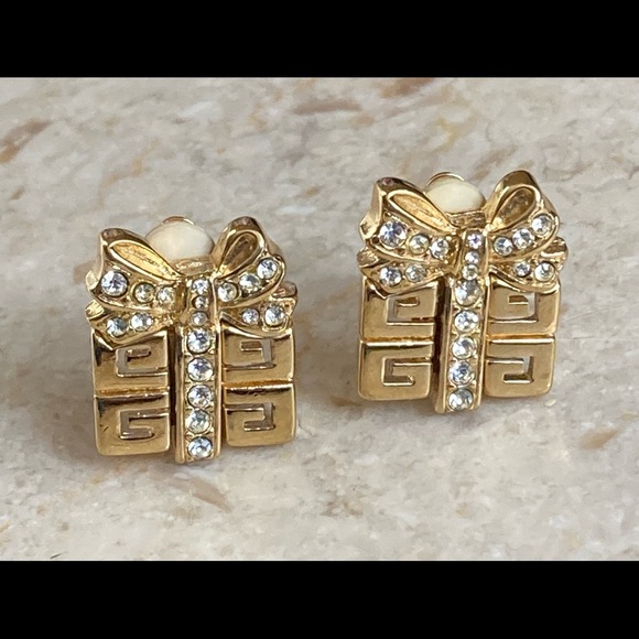 GIVENCHY Paris NY Gold Plate Crystal Present Gift Box Clip-On Earrings - Picture 3 of 12